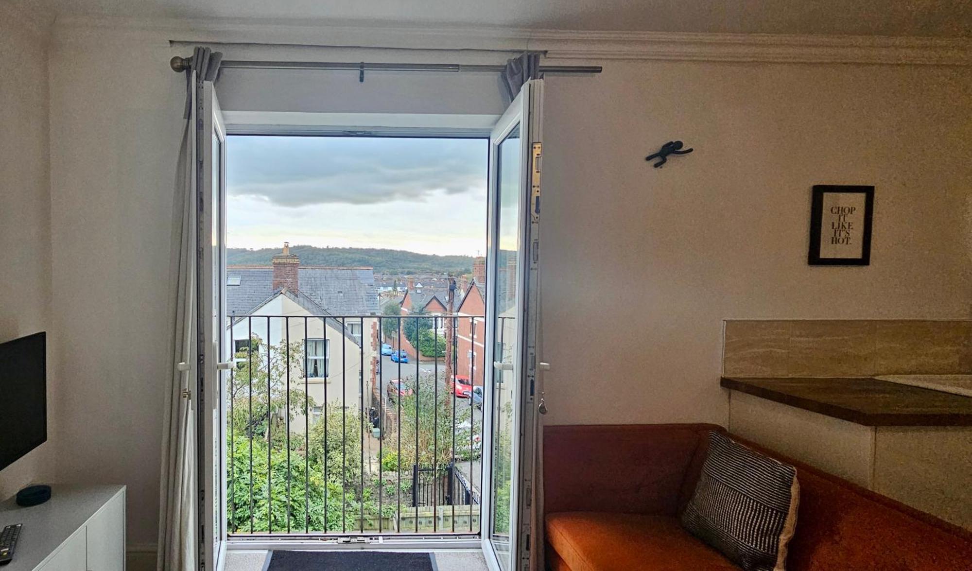 Thompson By Switchback Apartment *
